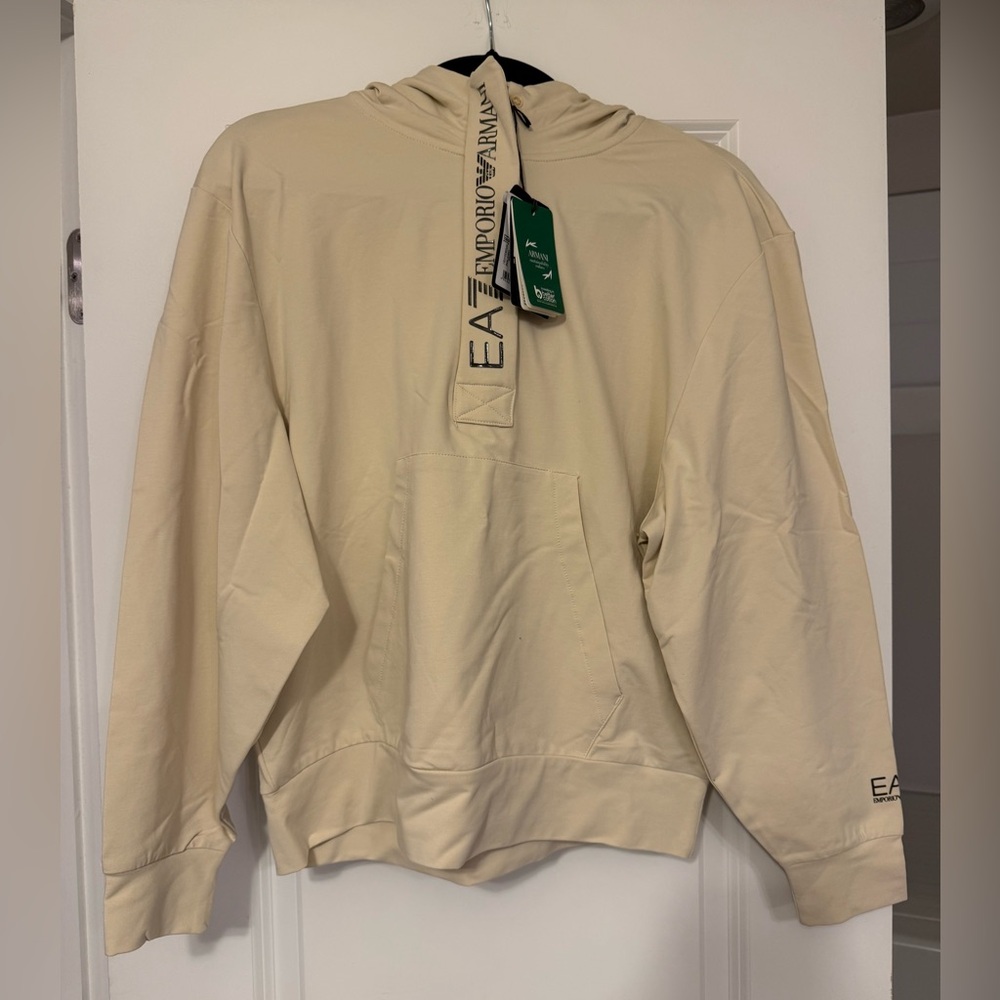 NWT Ladies Cropped hooded sweatshirt, Emporio Armani, cream/tan